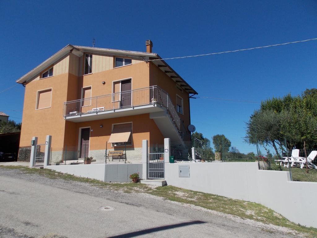 شقة Il Borghetto San Lorenzo in Campo المظهر الخارجي الصورة